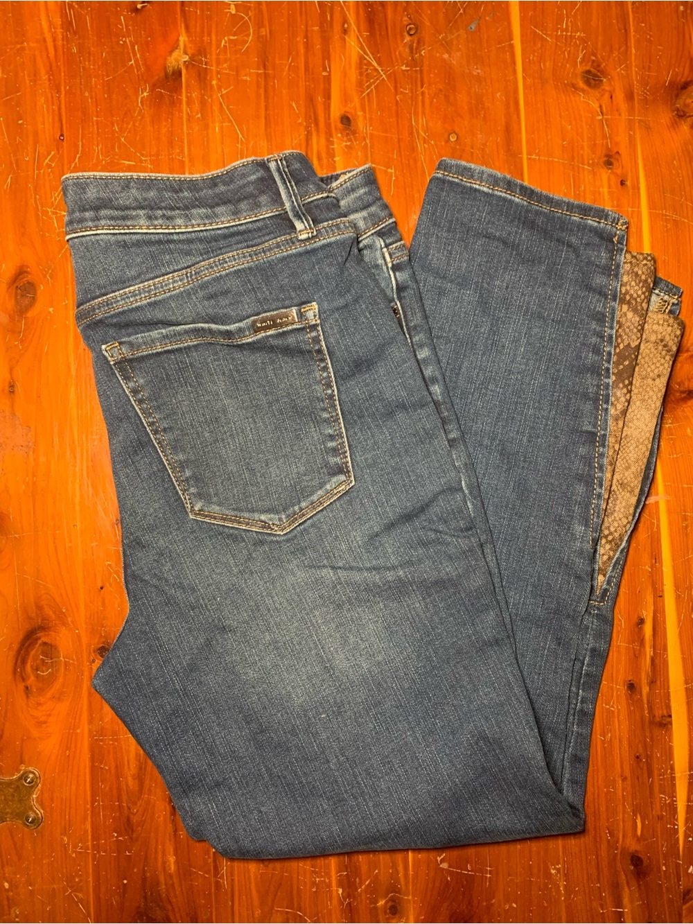 White House Black Market Women’s Blue Denim Jeans - Classic Mid Wash